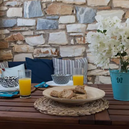 Chic Designed House With 2 Bedrooms In Paros Drios