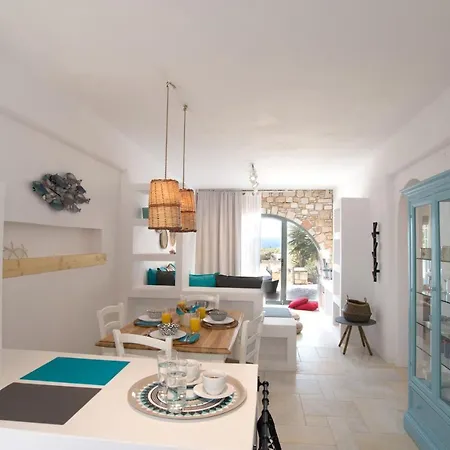 Chic Designed House With 2 Bedrooms In Paros דריוס
